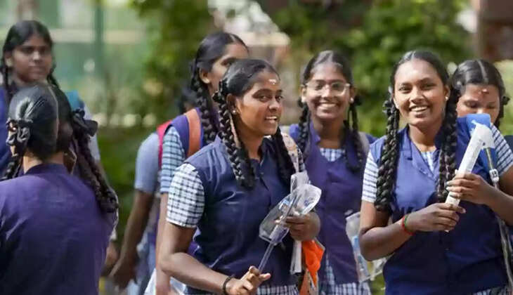 மாணவிகள்