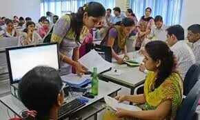 பொறியியல் கல்லூரிகளில் 2.43 லட்சம் பேர் விண்ணப்பம்!