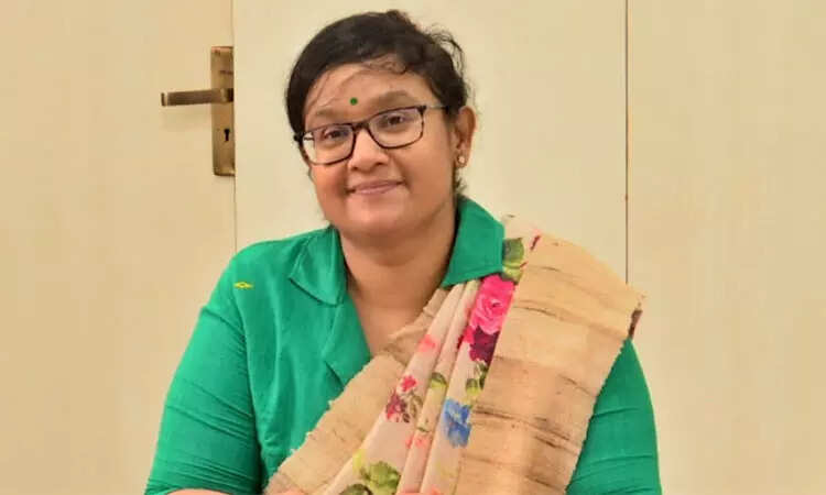 தலைமை தேர்தல் அதிகாரி அர்ச்சனா பட்நாயக்