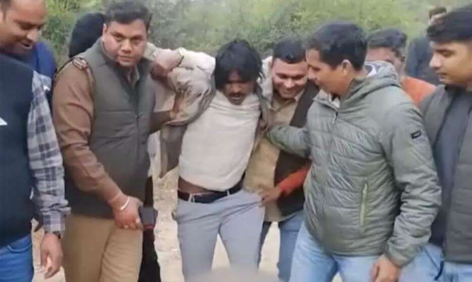 கல்லூரி மாணவியைக் கடத்தி ரூ.30 லட்சம் கேட்ட கும்பல் - துப்பாக்கிச் சூடு நடத்தி மீட்ட போலீசார்!