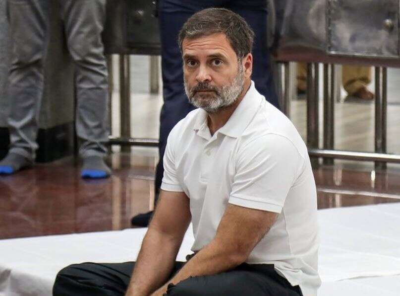 சிறுமி பலாத்காரம்... உரிய நேரத்தில் சிகிச்சை அளிக்காததால் மரணம்... ராகுல் காந்தி கண்டனம்!