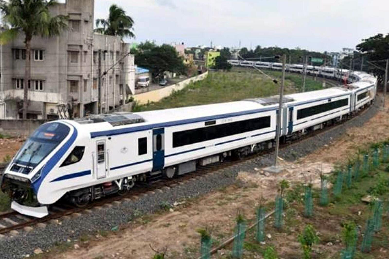 குட் நியூஸ்... திருச்சிக்கு வந்தே பாரத் ரயில்... அமைச்சகத்தின் ஒப்புதலுக்காக வெயிட்டிங்!