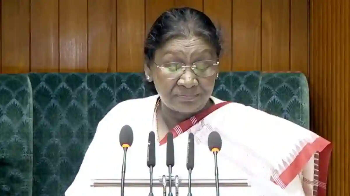 பட்ஜெட் கூட்டத்தொடர் தொடக்கம்... இந்திய வளர்ச்சியை பட்டியலிட்ட குடியரசுத் தலைவர்!