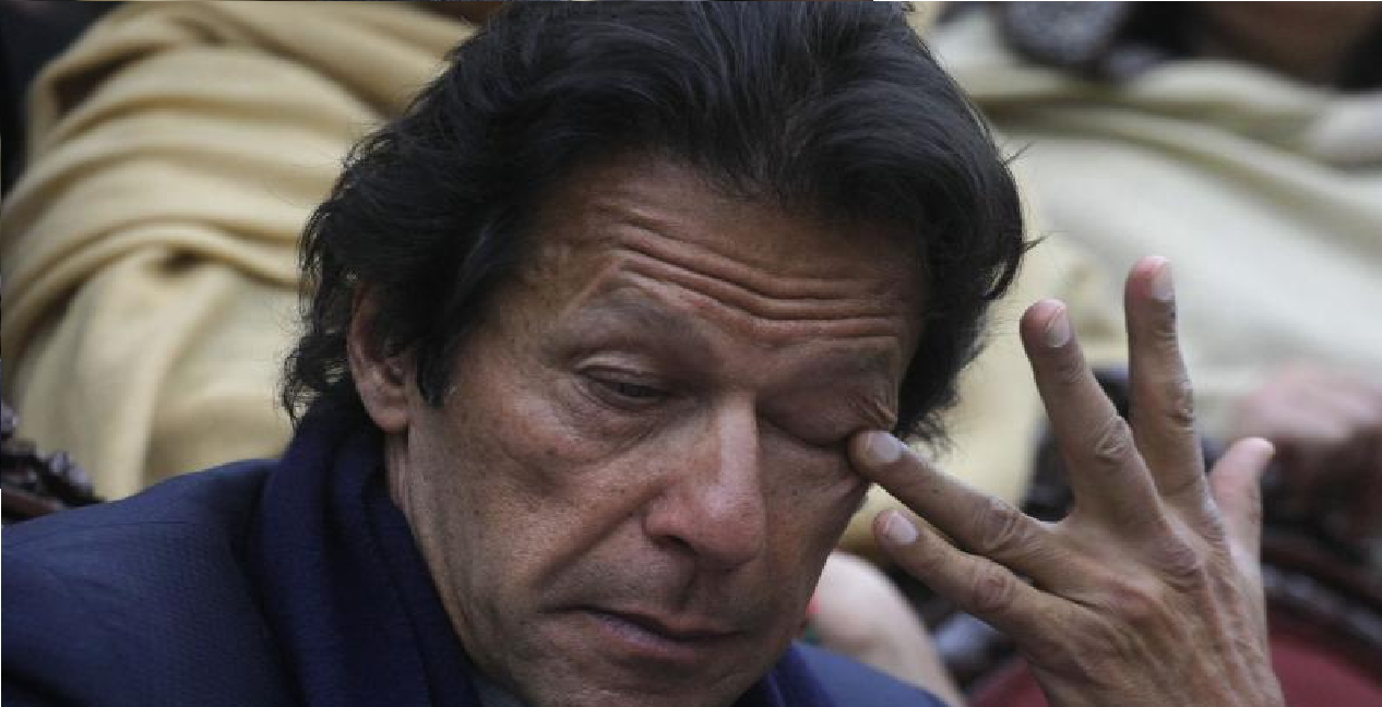 இம்ரான்கான் வீட்டுக்காவலில் சிறை !! கொந்தளிக்கும் ஆதரவாளர்கள்!!