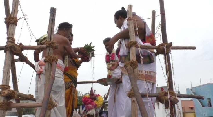 300 ஆண்டுகளுக்கு பிறகு மகா கும்பாபிஷேகம்... திருச்சியில் குவிந்த பக்தர்கள்!