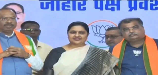 எம் எல்சி பதவியை ராஜினாமா செய்த காங்கிரஸ் தலைவர்!