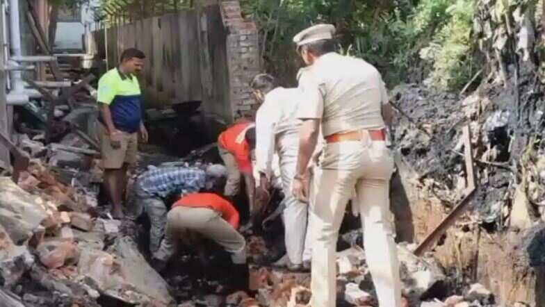 பெரும் அதிர்ச்சி.. சுற்றுச்சுவர் இடிந்து விழுந்து கோர விபத்து.. 3 தொழிலாளர்கள் பரிதாப பலி!