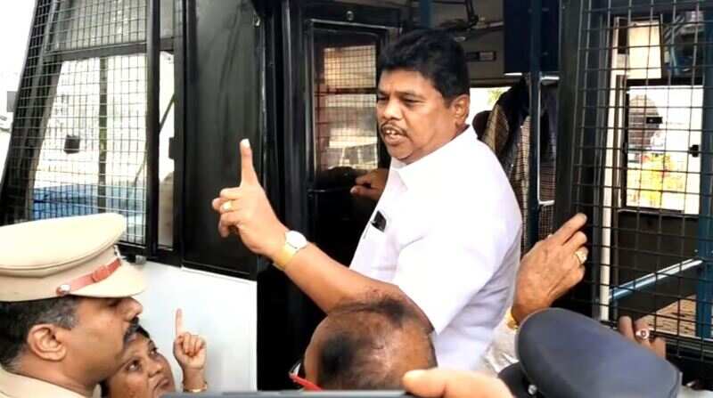 ஆதரவாளர்களுடன் போராட்டம்.. MY V3 ADS நிறுவனர் அதிரடியாக கைது..!