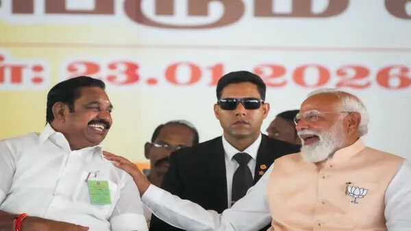 தமிழ்நாடு தேர்தல் 2026 : பாஜக அதிமுக மெகா கூட்டணி திமுகவின் பெரும் சவாலாக உருவெடுத்துள்ளது!