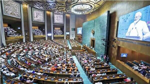 நாடாளுமன்றம் தேதி குறிப்பிடாமல் ஒத்திவைப்பு: மசோதா தோல்வியால் கூட்டத்தொடர் பாதியில் நிறைவு!