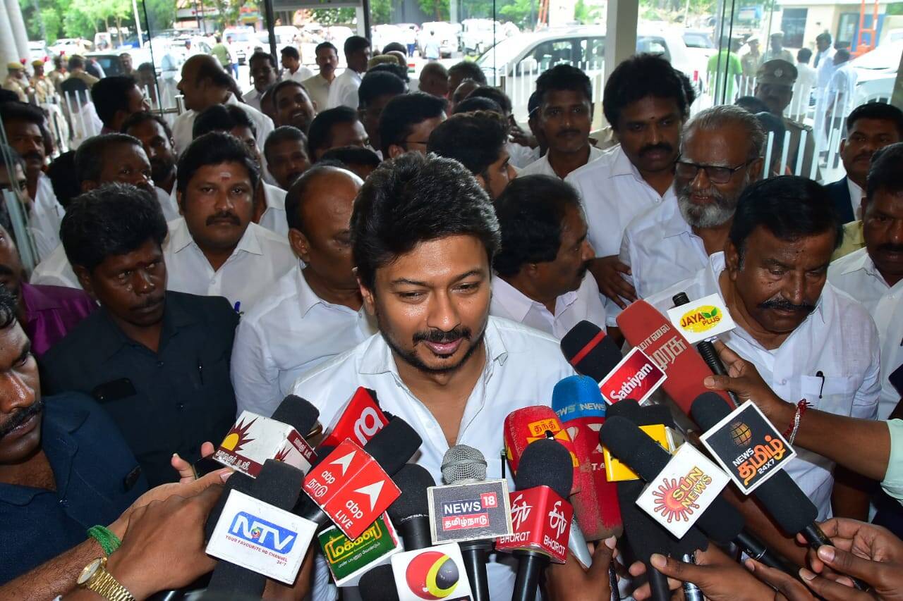 ரேஷன் கார்டு இல்லாதவர்களுக்கு நிவாரணம்!? உதயநிதி ஸ்டாலின் சொன்ன தகவல்!