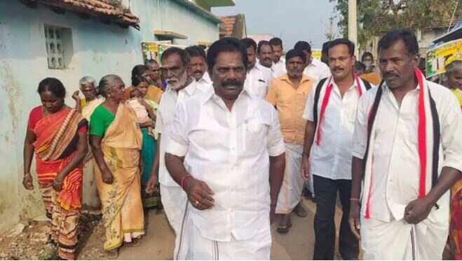 உட்கட்சிப் பூசல்: திண்டுக்கல் மாவட்ட அமமுக செயலாளர் கே.பி.நல்லசாமி நீக்கம்!