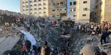 பேரதிர்ச்சி.. நேபாளத்தை புரட்டிப் போட்ட நிலநடுக்கம்!