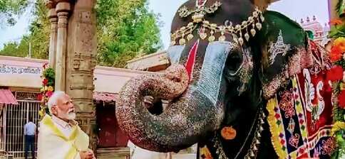 ஸ்ரீரங்கத்தில் மௌத் ஆர்கன் வாசித்து வரவேற்ற ஆண்டாள்... மெய்மறந்து நின்ற பிரதமர் மோடி!