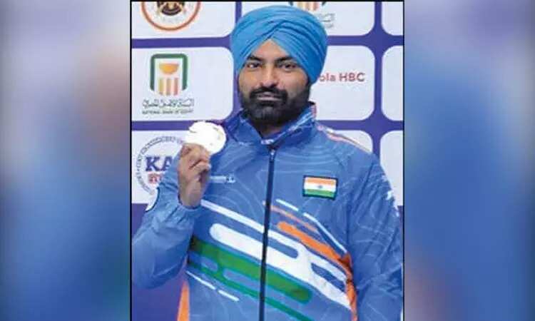 உலக துப்பாக்கி சுடுதல்... இந்திய வீரர் குர்பிரீத் சிங் வெள்ளிப் பதக்கம் வென்றார்!