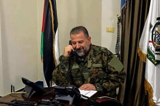 காசா - இஸ்ரேல் போர்.. ஹமாஸ் படையின் துணை தலைவர் கொடூரமாக சுட்டு கொலை..!!