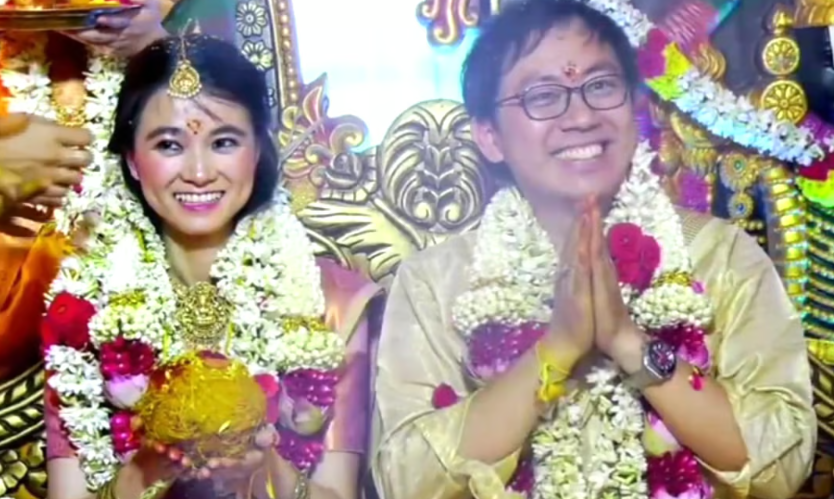 அட... அம்மி மிதித்து அருந்ததி பார்த்து தைவான் மணமக்கள் திருமணம்!