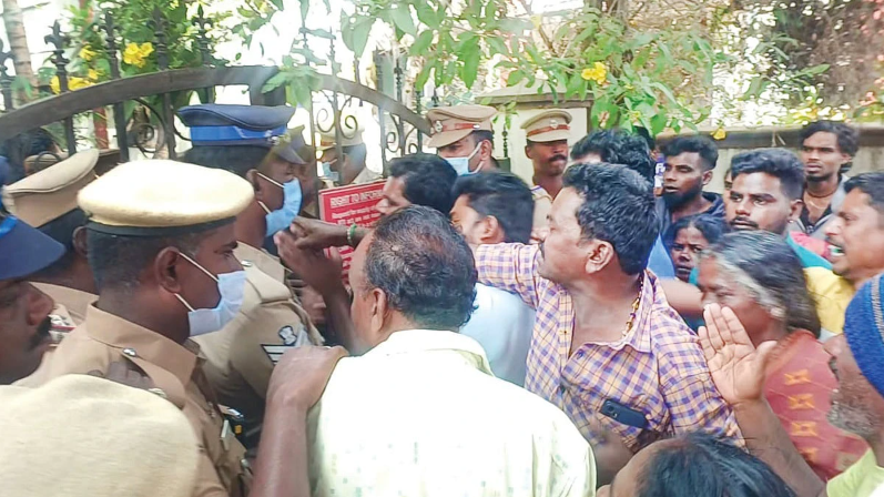 சிறைச்சாலையில் பரபரப்பு... மாணவி பாலியல் வழக்கில் கைதான ஆசிரியர் மர்ம மரணம்!