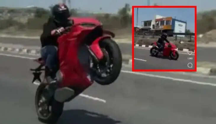 பைக்கில் ஸ்டண்ட் செய்த அமைச்சர் மகன்!