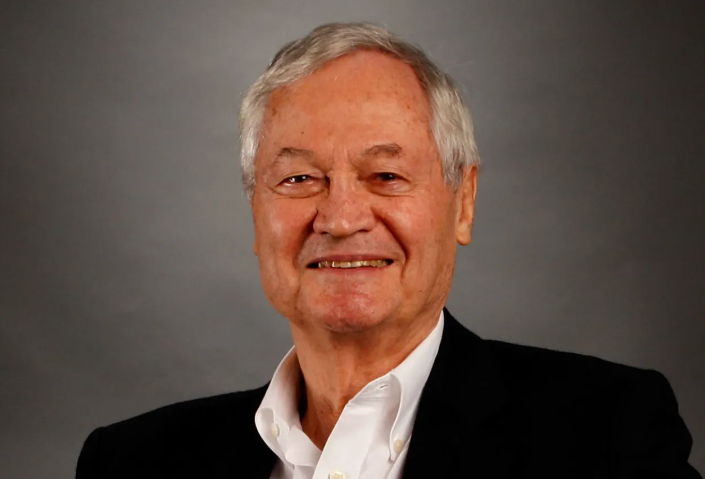 பிரபல ஹாலிவுட் தயாரிப்பாளர் காலமானார்... ரசிகர்கள் அதிர்ச்சி!