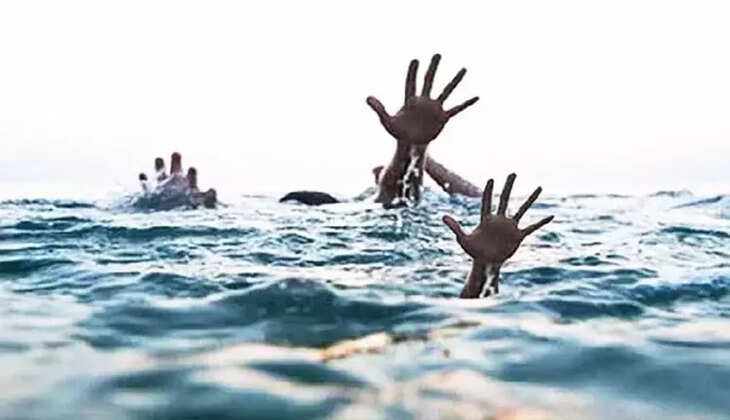 ஆற்றில் மூழ்கி