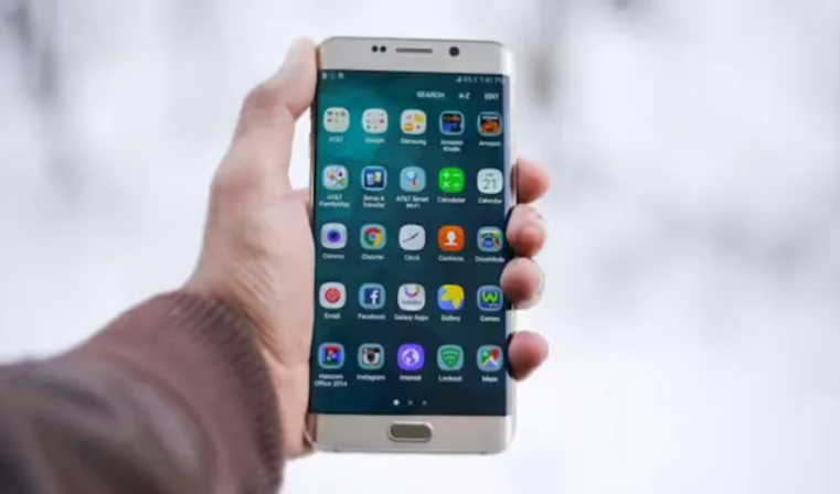 உலக அளவில் சாதனை... App பதிவிறக்கத்தில் இந்தியா முதலிடம்!