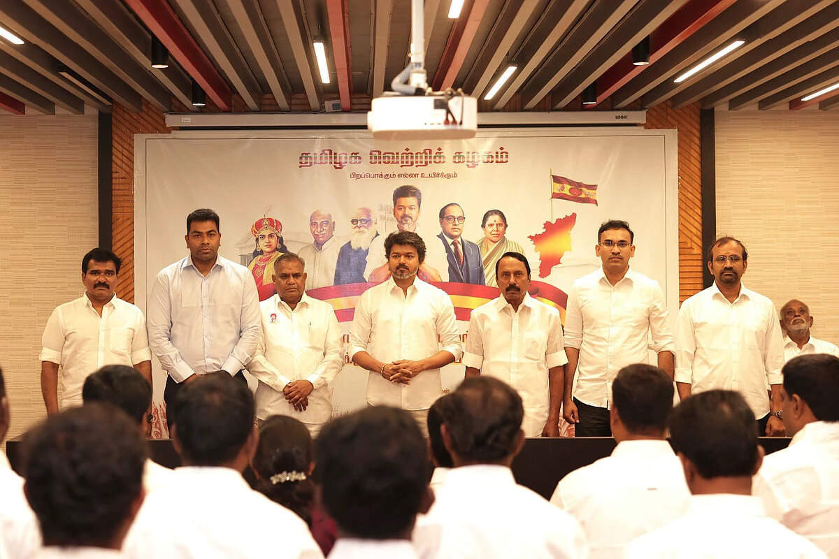 செங்கோட்டையன் தவெக உயர்மட்ட தலைமை ஒருங்கிணைப்பாளர் ... விஜய் அதிகாரப்பூர்வ அறிவிப்பு!