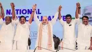 இஸ்லாமிய நிர்வாகிகளுக்கு உடன்பாடு இல்லை... 55 ஆண்டுகள் அதிமுகவில் பணியாற்றிய நிர்வாகி விலகல்!