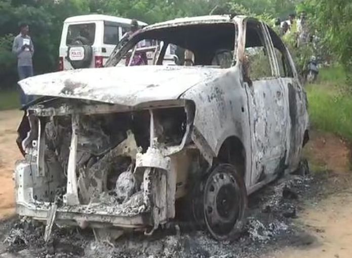 கடன் தொல்லையால் விபரீத முடிவு? ... நள்ளிரவில் காரோடு தீ வைத்துத் தற்கொலை!