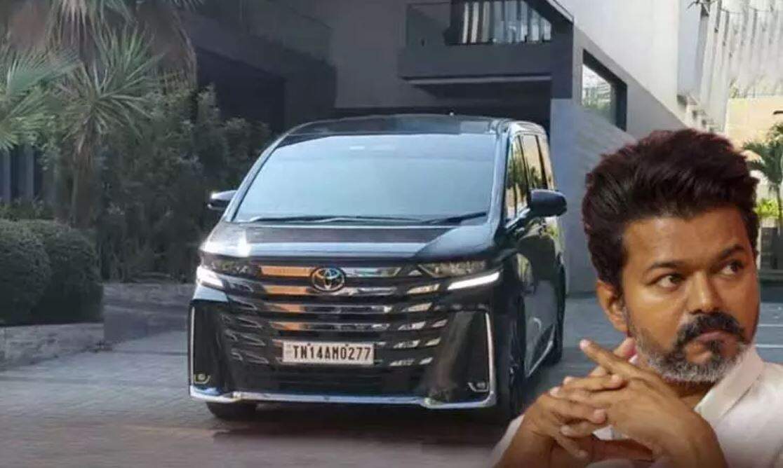 மீண்டும் சி.பி.ஐ. வளையத்தில் விஜய்! டெல்லி புறப்பட்டார் விஜய்... நாளை 2வது கட்ட விசாரணை!