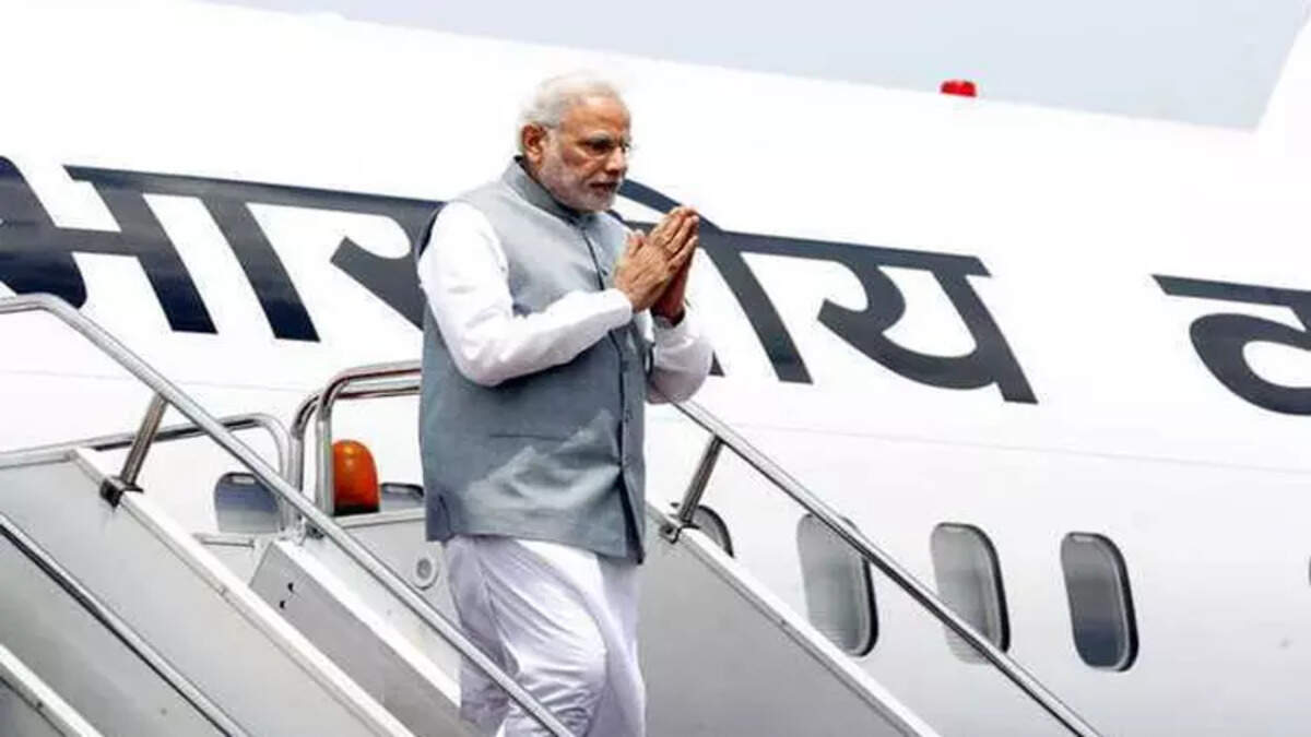 வெளிநாடு மோடி விமானத்தில்