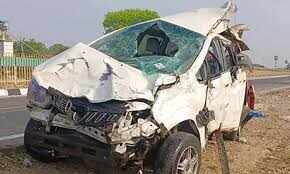 கார் மோதியதில் பைக்கில் சென்ற மாணவர் பலி!