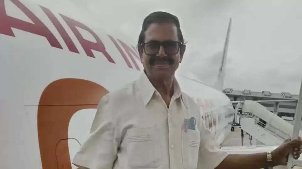 காங்கிரஸ் மூத்த தலைவர் அக்ஷய ஆச்சார்யா காலமானார்!