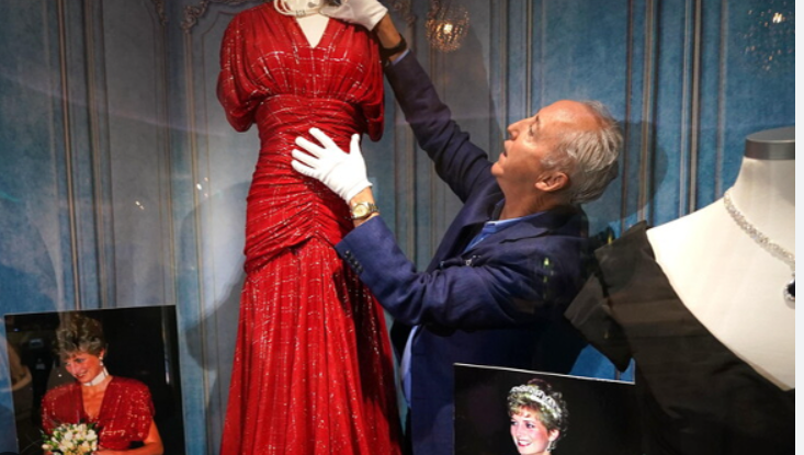 இளவரசி டயானாவின் கவுன்கள் ஏலத்திற்கு!!