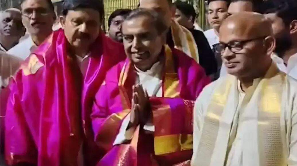 திருப்பதியில் முகேஷ் அம்பானி சாமி தரிசனம்!