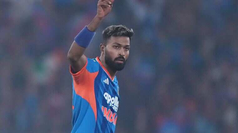 ஒரே நாளில் 2 மிரட்டல் சாதனைகள் படைத்த ஹர்த்திக் பாண்டியா... தென்னாப்பிரிக்காவைச் சிதறடித்த வேகம்!