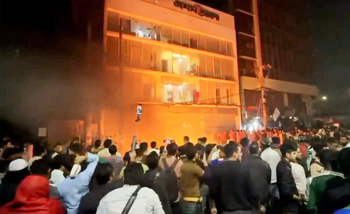 வங்கதேசம்