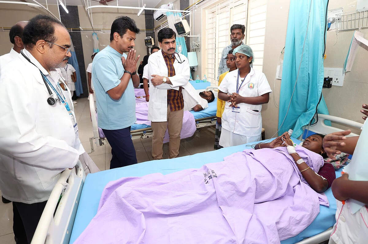 கரூர் உதயநிதி