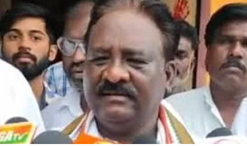 தொண்டர்கள் அதிர்ச்சி... காங்கிரஸ் மாவட்ட தலைவர் கார் மோதி பலி.. கே.எஸ். அழகிரி இரங்கல்!!