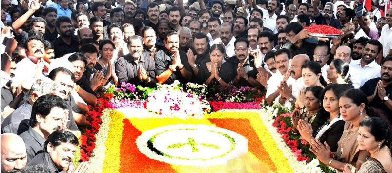 ஜெயலலிதா நினைவிடத்தில் இபிஎஸ் ஆவேசம்!