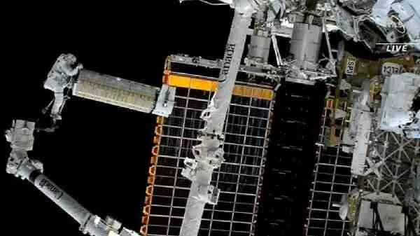 256 முறை ஸ்பேஸ்வாக் செய்த NASA வீரர்கள்!! திக் திக் நிமிடங்கள்!!