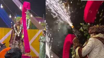 கையில் துப்பாக்கியுடன் மணமக்கள்... லேட்டஸ்ட் திருமண ட்ரெண்டிங்... அதிர்ச்சி வீடியோ!