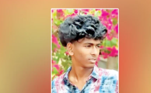 பைக் டிராக்டரில் மோதி கல்லூரி மாணவர் பரிதாப பலி!