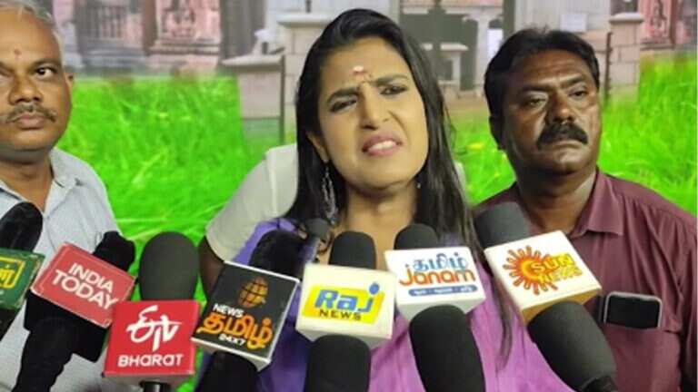 திராவிடம் ஒரு நோய்... அதற்கு மருந்து கண்டுபிடிச்சே ஆகணௌம்... நடிகை கஸ்தூரி மீண்டும் சர்ச்சை பேச்சு!