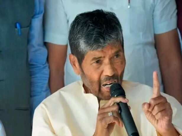 பரபரப்பு... பாஜக கூட்டணியிலிருந்து ராஷ்டிரிய லோக் ஜனசக்தி விலகல்... 5 பேரின் ஆதரவு காலி!