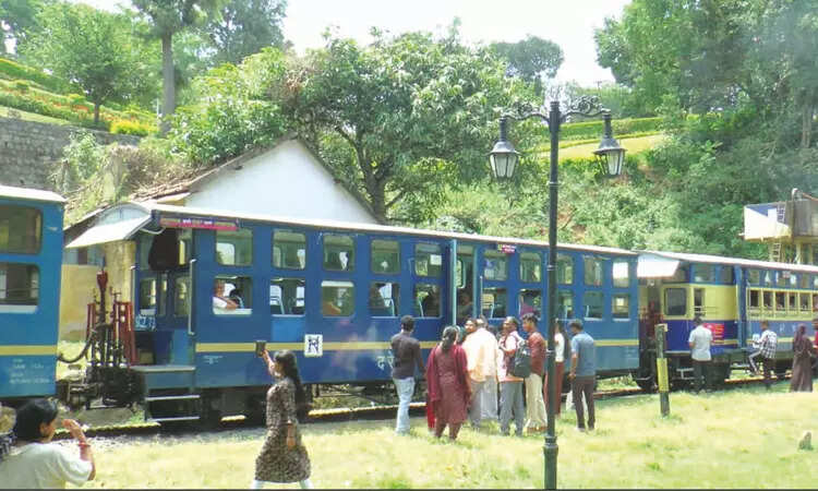 ஊட்டி நீலகிரி மலை ரயில்