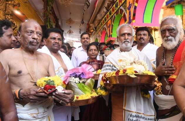 திருச்செந்தூர் திருக்கோயிலில் 4ம் கால வேள்வி பூஜை... அமைச்சர்கள் பங்கேற்பு!
