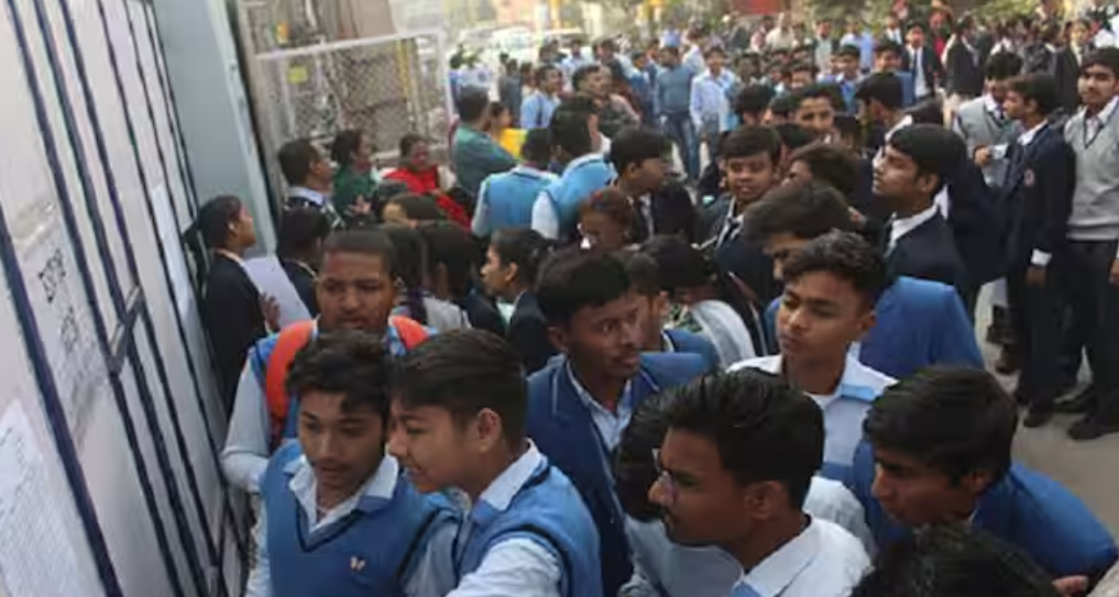 ISC-ICSE தேர்வு முடிவுகள்:10ம் வகுப்பில் 99.47 %, 12ம் வகுப்பில் 98.19% தேர்ச்சி!!