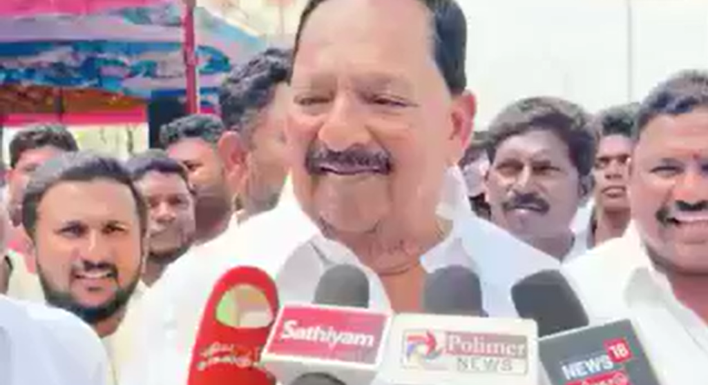 விஜய்யை எனக்கு ரொம்ப பிடிக்கும்... திமுக அமைச்சர் பரபரப்பு பேட்டி!