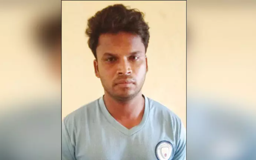 அதிர்ச்சி... மாணவிகள், பேராசிரியைகளை ஆபாச வீடியோ... உடற்கல்வி ஆசிரியரின் உல்லாச லீலை!